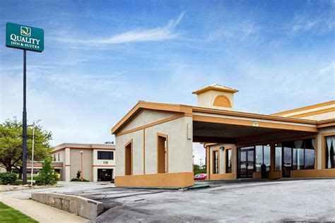 quality inn and suites bloomington university area